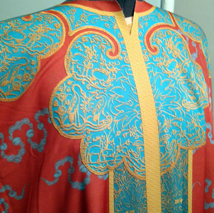A Persian kaftan with ornament printed directly on the background fabric